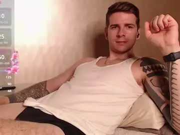 Chaturbate Best live sex cam show of mr_longboy
