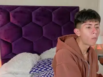 Chaturbate Free Live Porn of andyjustgame_