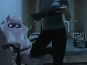 Chaturbate Live Sex Cam of avigail_xo