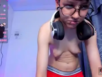 Chaturbate Adult Video Chat of charlietaylorr__