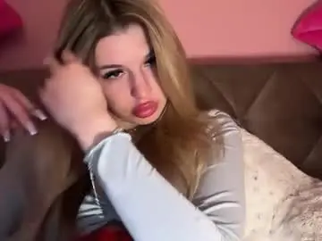 Chaturbate Sex Cam of rosaline_ly