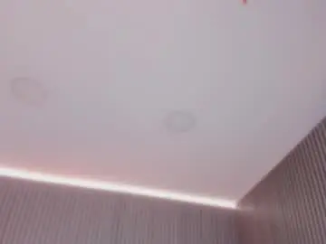 Chaturbate Best live sex cam show of emelie_89