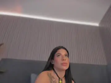 Chaturbate Adult Video Chat of emelie_89