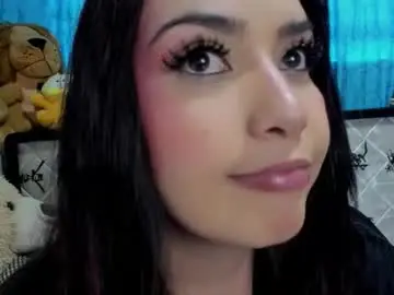 Chaturbate Live Sex Cam of mia_helll