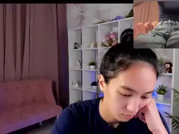 Chaturbate Free Live Porn of yummy_lamii