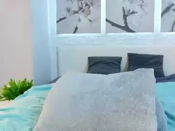 Chaturbate Adult Webcam of kiki_krash