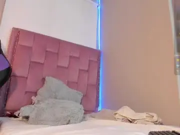 Chaturbate Live Sex Cam of scarlet_vixen_