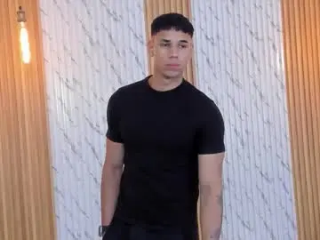 Chaturbate Live Sex Cam of thomas_walker0