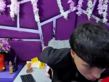 Chaturbate Best live sex cam show of bruno_cruz