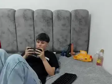 Chaturbate Best live sex cam show of bruno_cruz