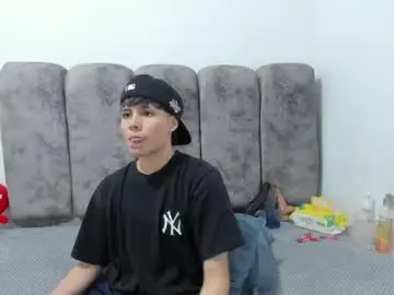 Chaturbate Live Porn of bruno_cruz