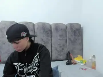 Chaturbate Live Sex Cam of bruno_cruz
