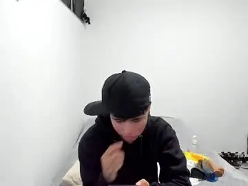 Chaturbate Best live sex cam show of bruno_cruz