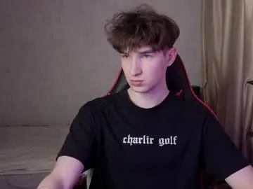 Chaturbate Live Sex Cam of drinklinov