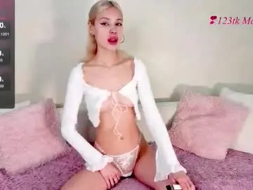 Chaturbate Free Live Porn of moonnshinee