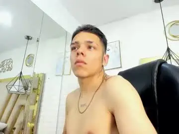 Chaturbate Adult Video Chat of noah_and_kim69