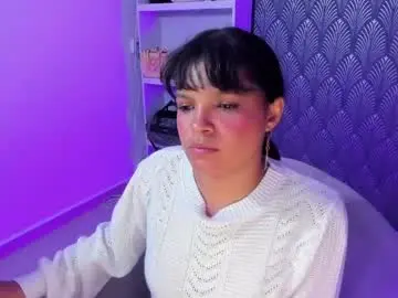 Chaturbate Live Sex Cam of ravanne1