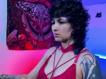 Chaturbate Free Porn Cam of glitch_doll