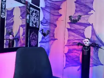 Chaturbate Sex Cam of glitch_doll