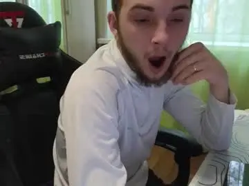 Chaturbate Sex Cam of golden_boyyy21