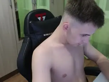 Chaturbate Adult Webcam of golden_boyyy21