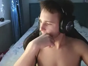 Chaturbate Adult Webcams of golden_boyyy21