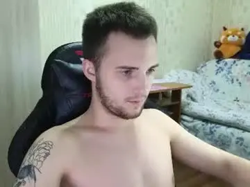 Chaturbate Live Sex Cam of golden_boyyy21