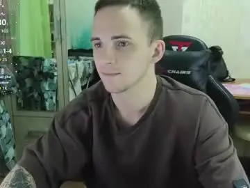 Chaturbate Free Porn Cam of golden_boyyy21