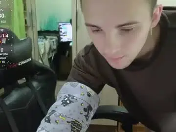 Chaturbate Best live sex cam show of golden_boyyy21