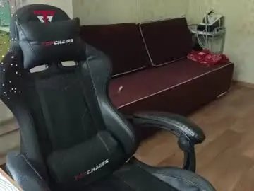 Chaturbate Free Porn Cam of golden_boyyy21