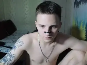 Chaturbate Live Sex Cam of golden_boyyy21