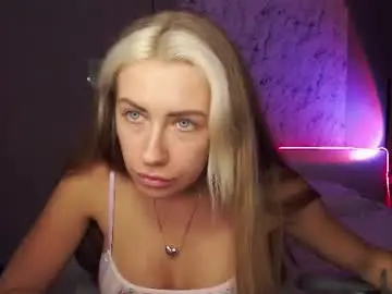 Chaturbate Live Sex Cam of indianbeauty20