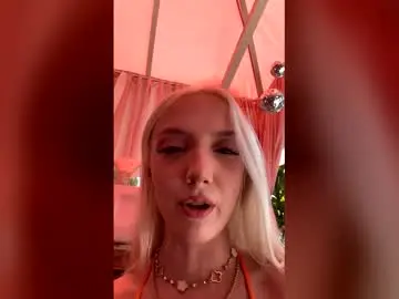Chaturbate Adult Webcams of riababe