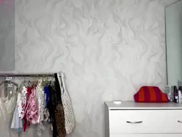 Chaturbate Free Porn Cam of try_skip_me