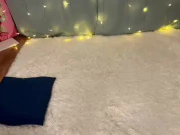 Chaturbate Watch Live Sex Cams of try_skip_me