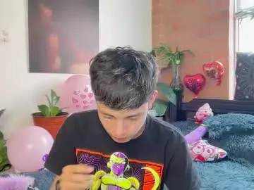 Chaturbate Live Sex of andy_belier