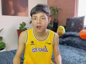 Chaturbate Free Live Porn of andy_belier