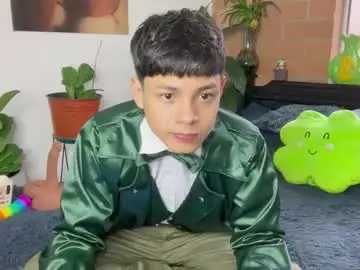 Chaturbate Best live sex cam show of andy_belier