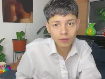 Chaturbate Live Sex of andy_belier