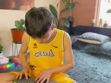 Chaturbate Adult Webcams of andy_belier