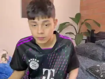 Chaturbate Free Porn Cam of andy_belier