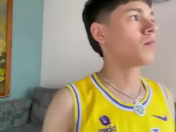 Chaturbate Best live sex cam show of andy_belier
