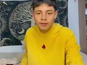 Chaturbate Best live sex cam show of andy_belier