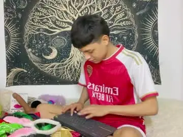 Chaturbate Watch Live Sex Cams of andy_belier