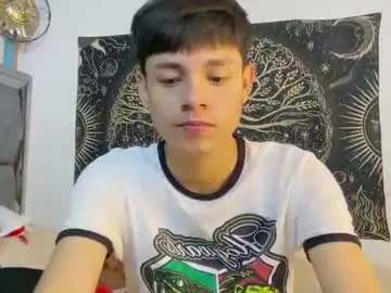 Chaturbate Best live sex cam show of andy_belier