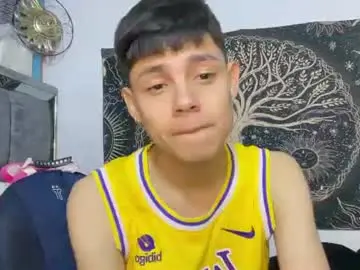 Chaturbate Adult Webcam of andy_belier