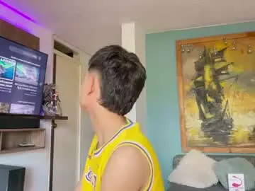 Chaturbate Watch Live Sex Cams of andy_belier