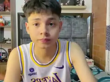 Chaturbate Adult Video Chat of andy_belier