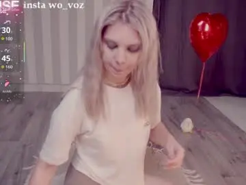 Chaturbate Live Sex of careful_i_bite