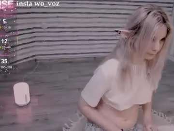 Chaturbate Live Sex of careful_i_bite